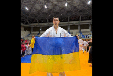 чоловік, прапор