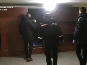 чоловіки, кімната