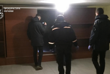 чоловіки, кімната