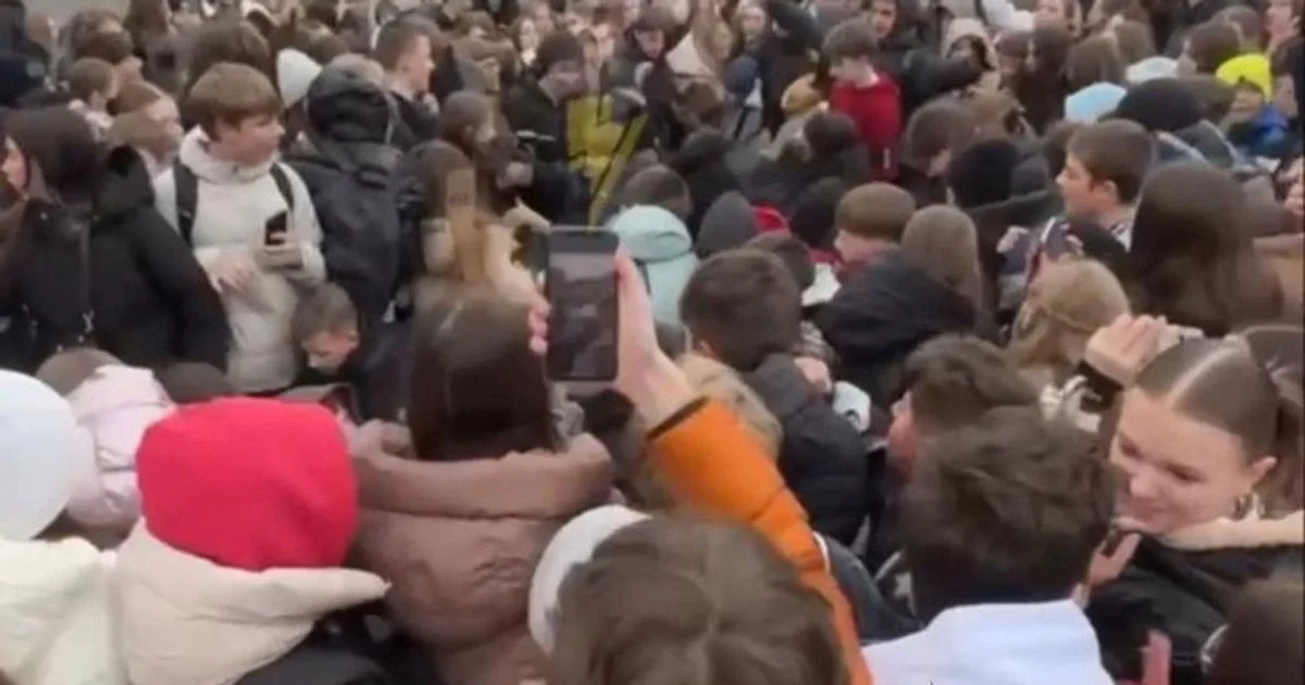 люди, натовп