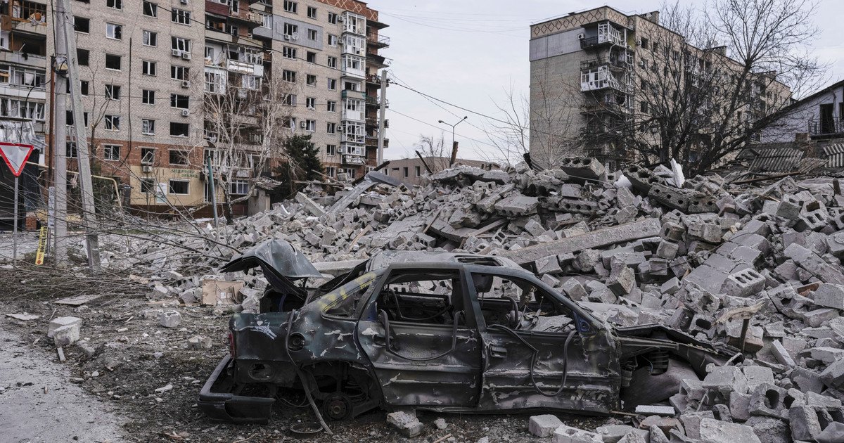 будинки, руїни