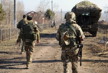 військові, вулиця