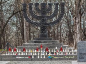 Україна вшановує пам'ять жертв Голокосту