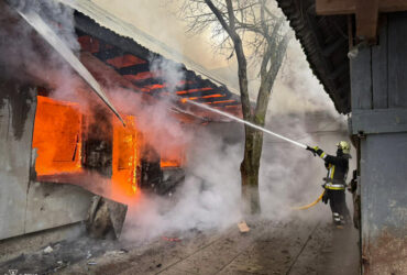 будинок, вогонь, пожежник