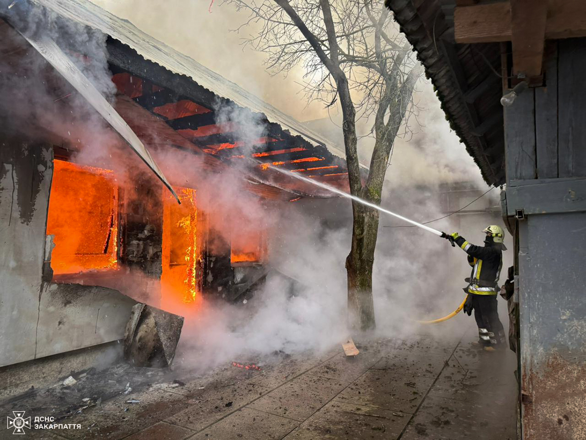 будинок, вогонь, пожежник