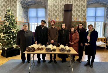 люди, приміщення, стіл