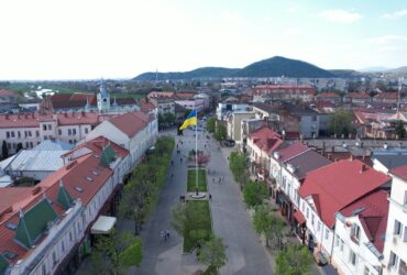 місто, вулиця, будинки, дороги