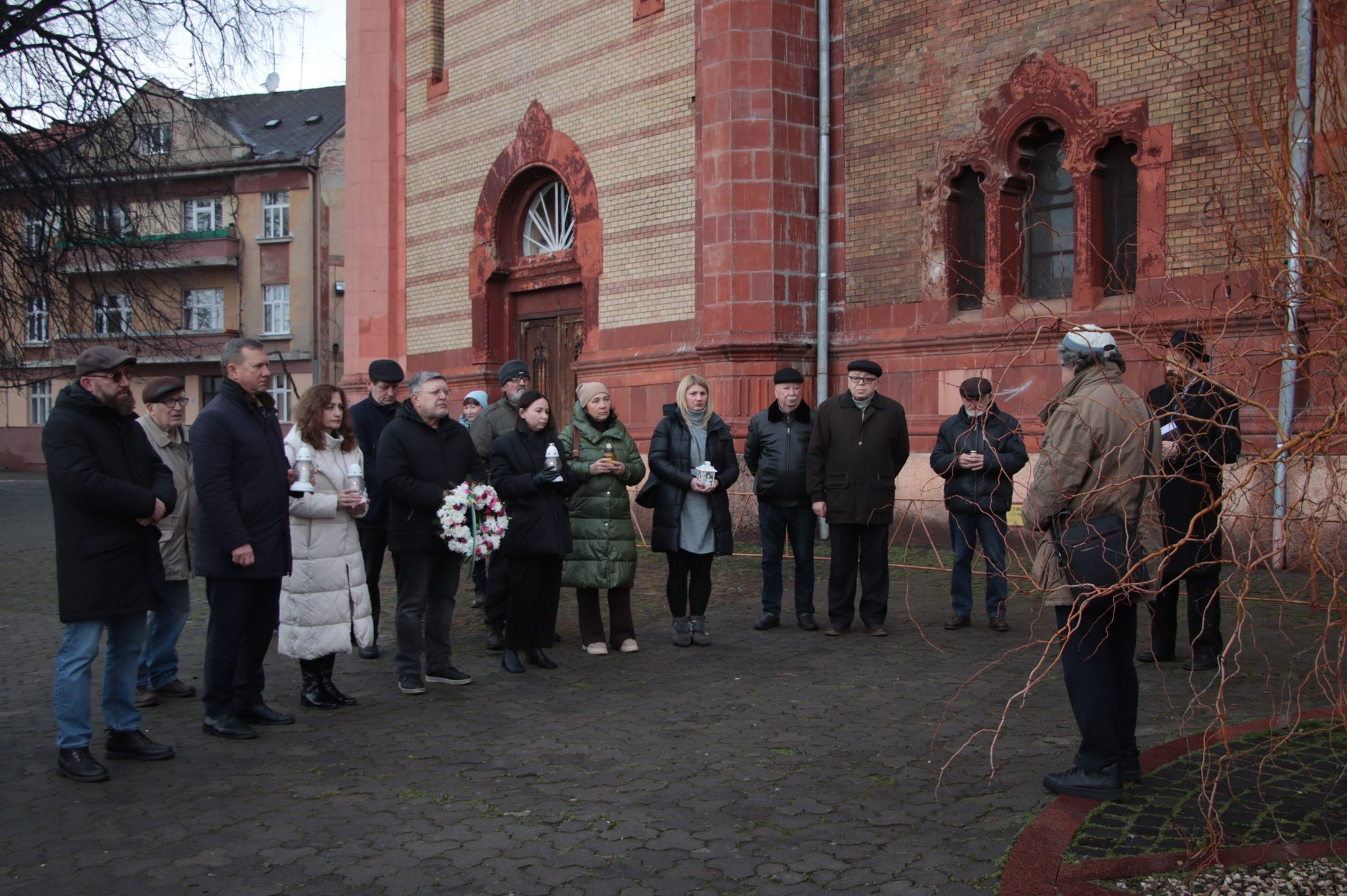 люди, подія