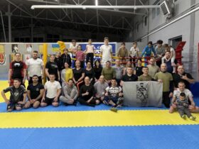 люди, спортивний зал