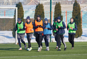 чоловіки, поле, сітка