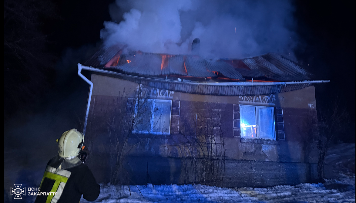 будинок, дим, ніч, пожежник