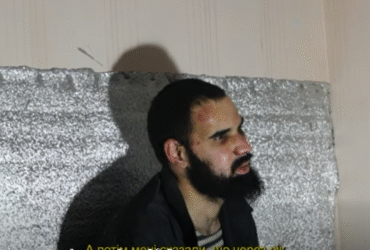 чоловік, стіна