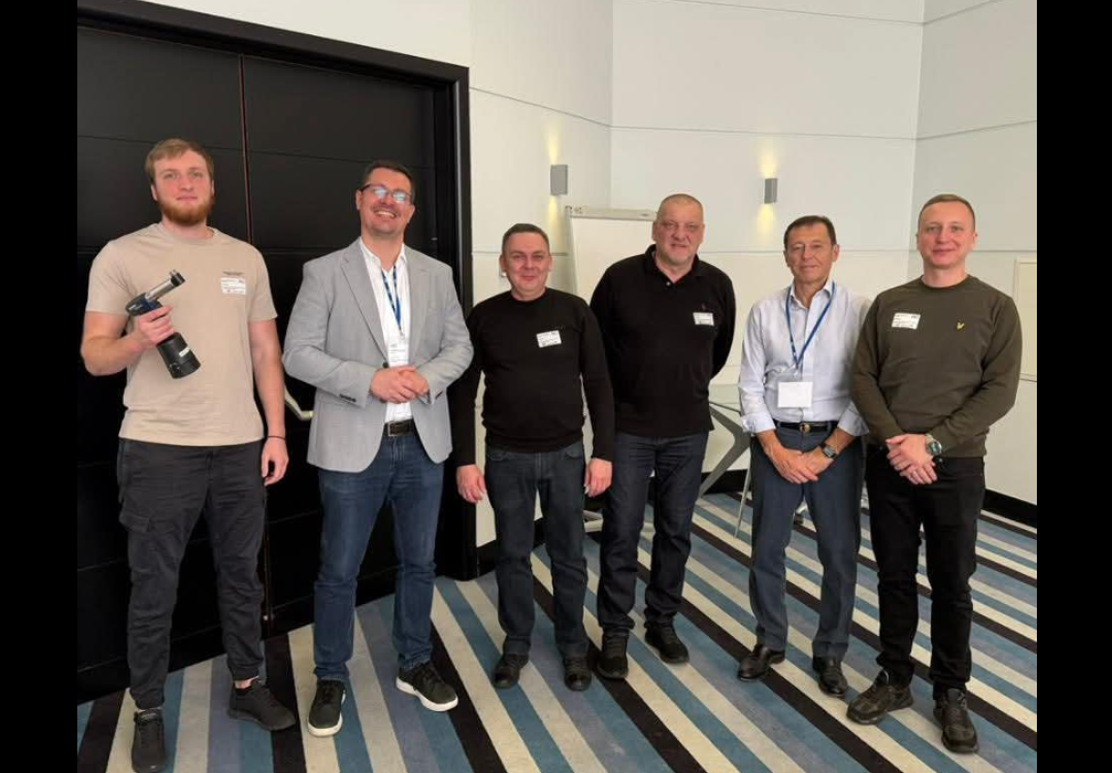 чоловіки, кабінет