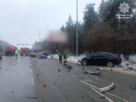 дорога, автівки, аварія