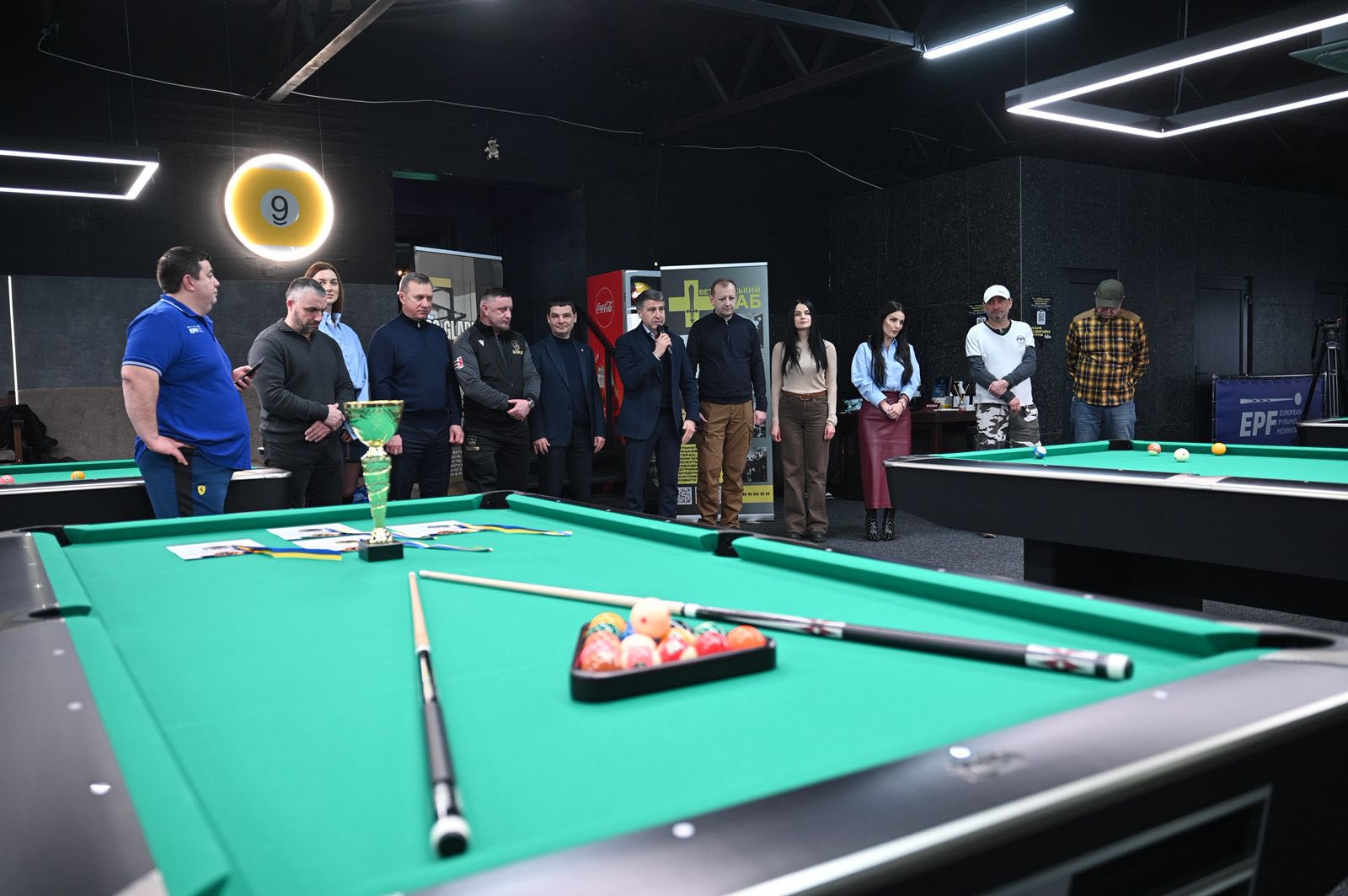 люди, більярд, подія