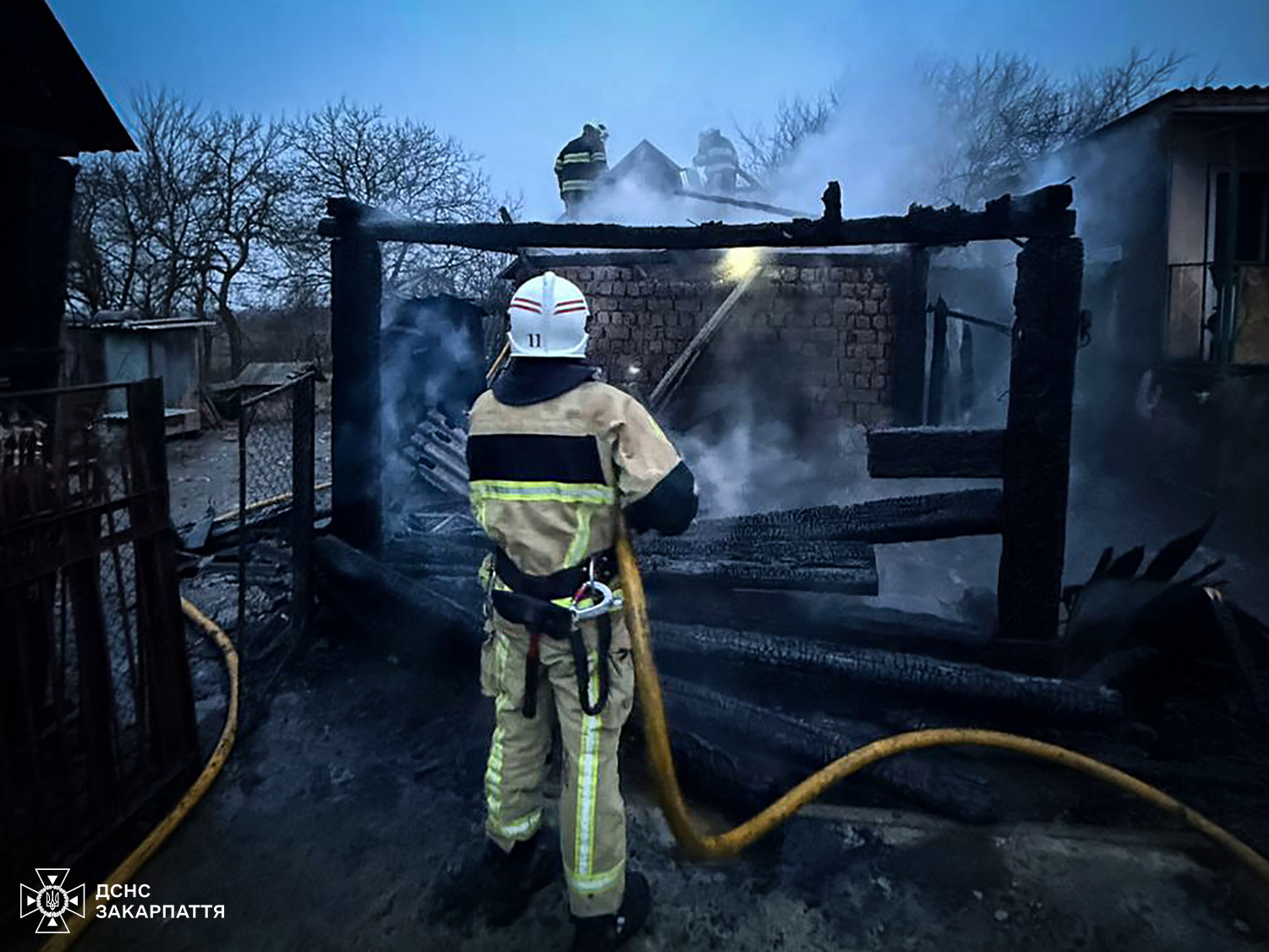 вогнеборець, дим, споруда