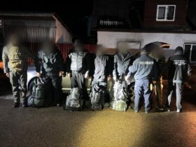 чоловіки, арешт