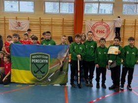 діти, прапор, зал