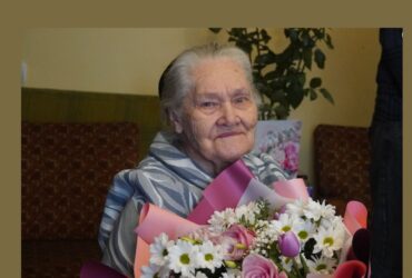 жінка, квіти