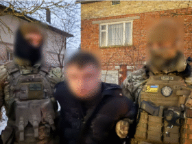 чоловіки, арешт