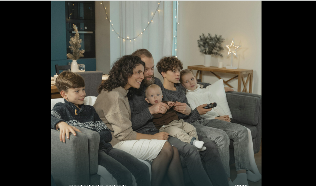 сім'я, кімната, диван