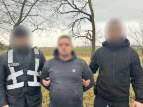 чоловіки, арешт