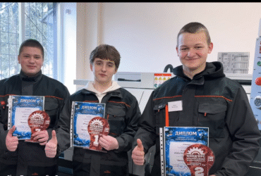 хлопці, грамоти, приміщення