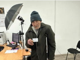 чоловік, стіл, кабінет