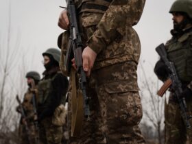 військову службу за контрактом