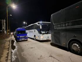 автобуси, дорога, ніч