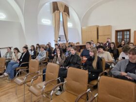 діти, приміщення, крісла