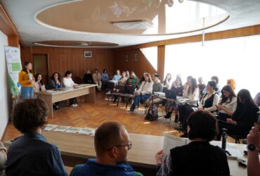 люди, приміщення, подія