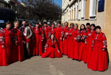 жінки, костюми, дія