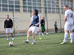 поле, м'яч, чоловіки