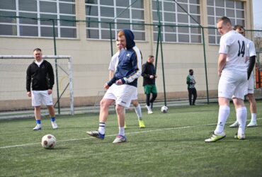 поле, м'яч, чоловіки