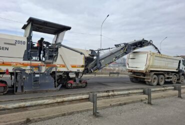 дорога, техніка, небо