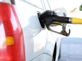 Ціни на бензин знову зросли: яка вартість станом на ранок 5 березня