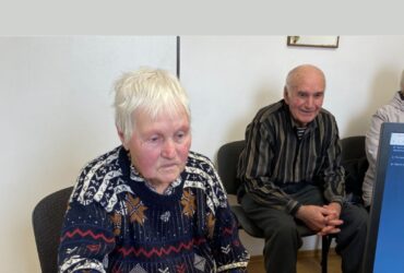 літні люди, кабінет