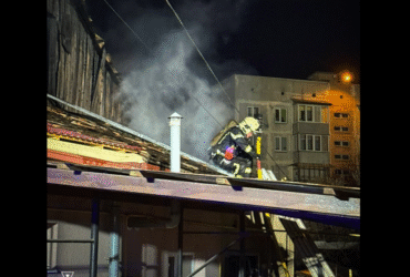 будинок, дим, пожежник, ніч