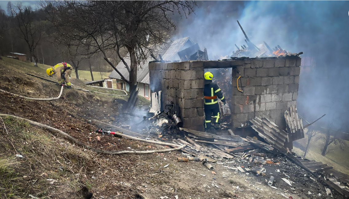 споруда, дим, пожежник