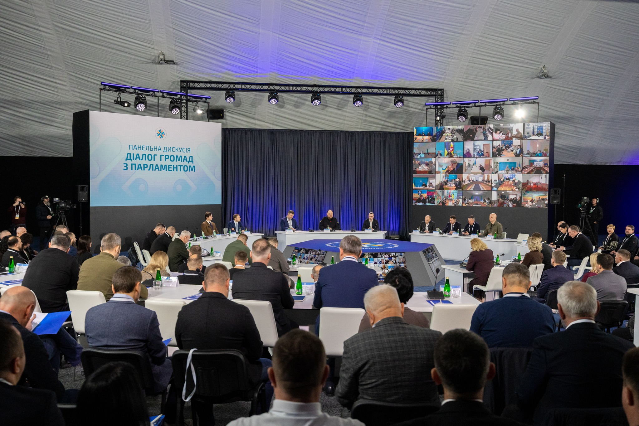 люди, зал, подія