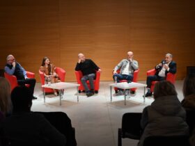 люди, приміщення, столики