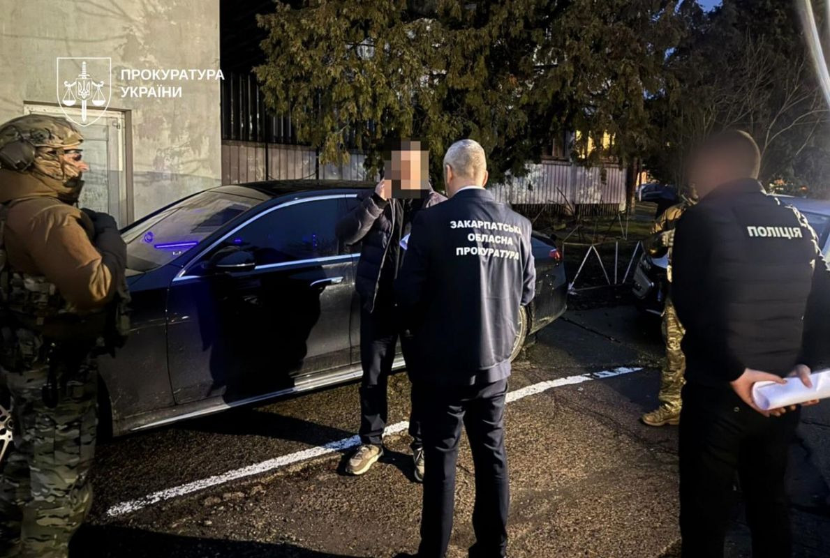 ніч, чоловіки, арешт