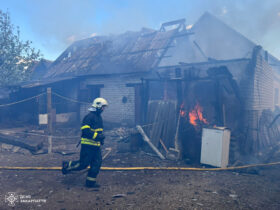 будинок, вогонь, пожежники, дим