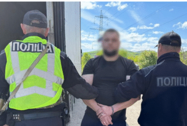 чоловіки, арешт