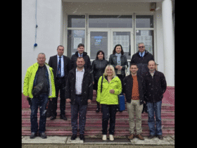 люди, будинок, сходини