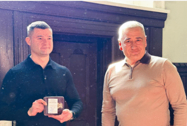 чоловіки, нагорода