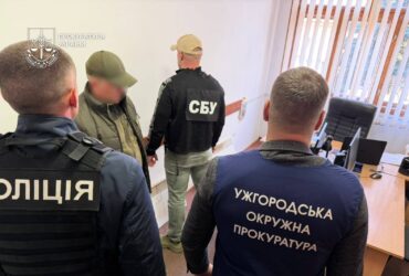 кабінет, чоловіки, стіл