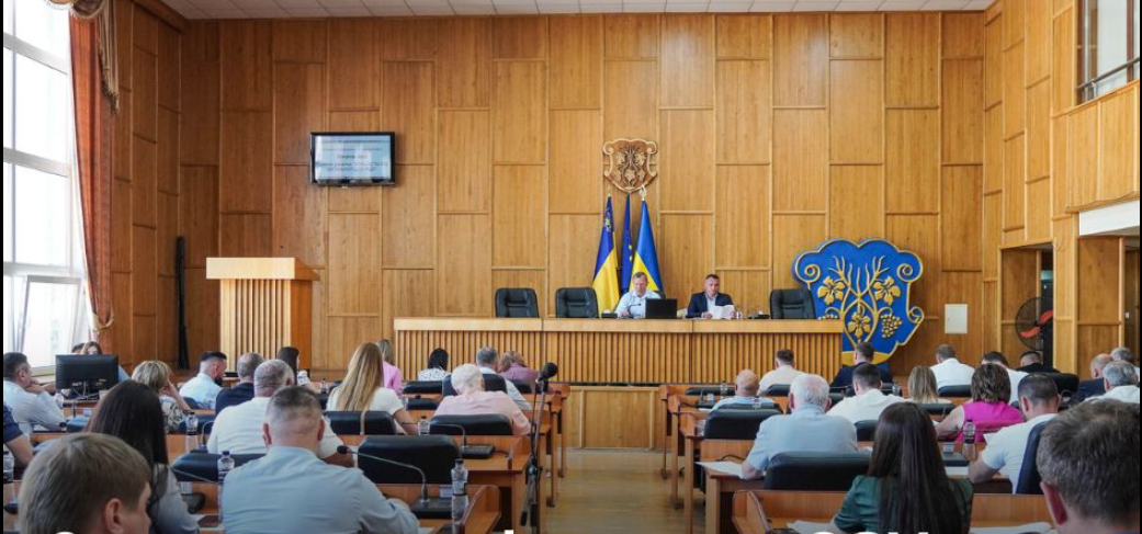 люди, приміщення, прапори, подія