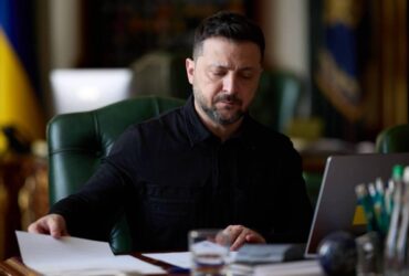 Масований удар може бути й цієї ночі, - Зеленський